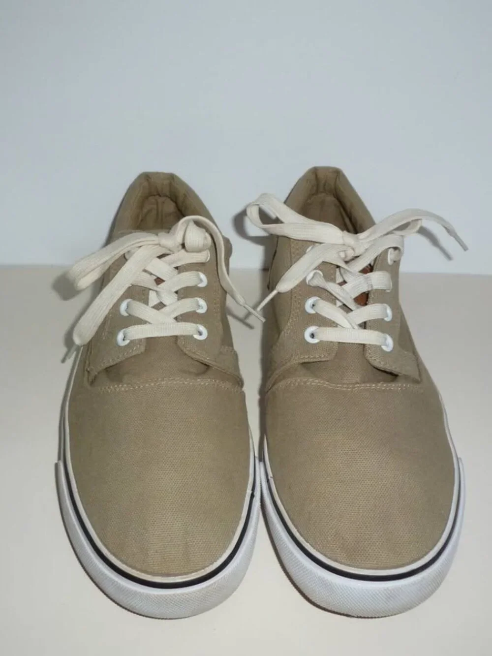Unionbay Tan Canvas Sneakers / Shoes - Men SZ 11